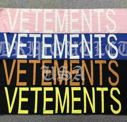 VETEMENTS "VETEMENTS" Scarf - Black / Blue / Pink / Yellow