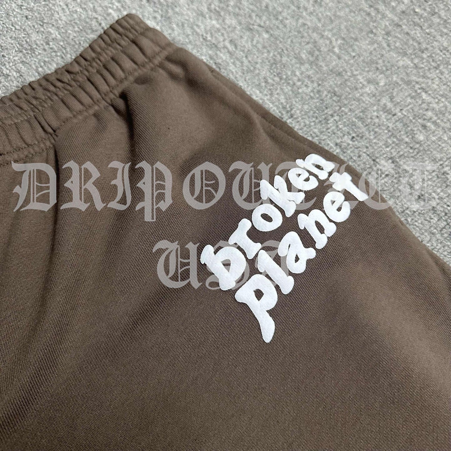 Broken Planet Joggers/Sweatpants - Brown