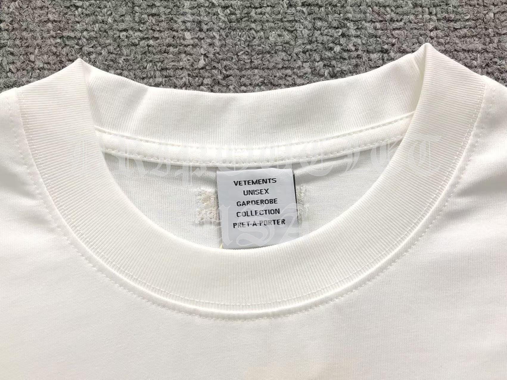 VENETEMENTS "Art Wasn't Suppose To Look Nice" Tee-Shirt - White